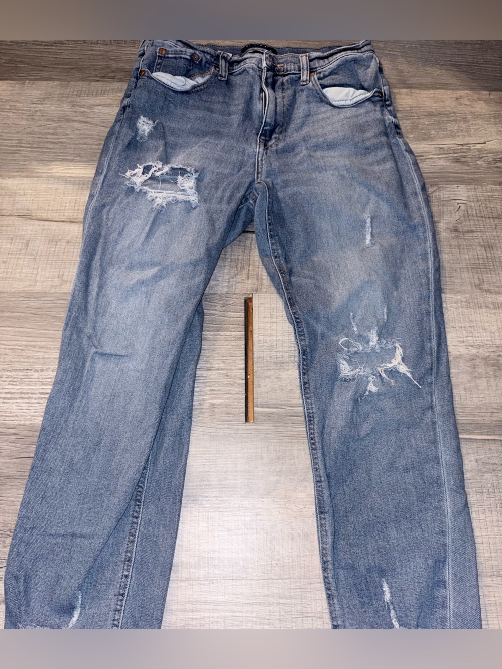 Aéropostale Distressed Denim Mom Jeans